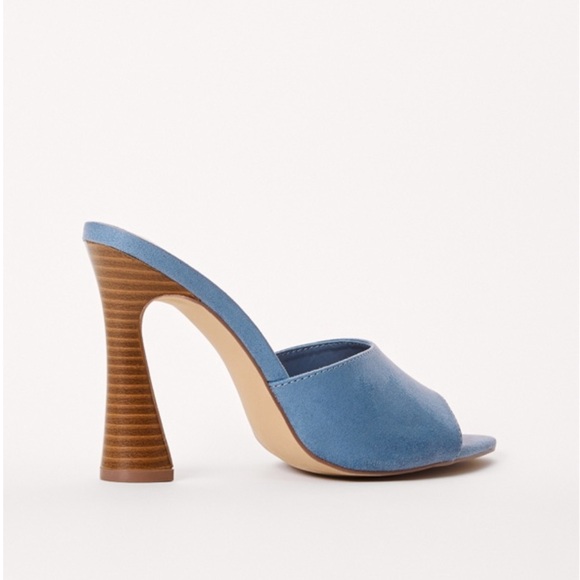 Mira Heeled Sandals in Size 7 - Picture 7 of 7